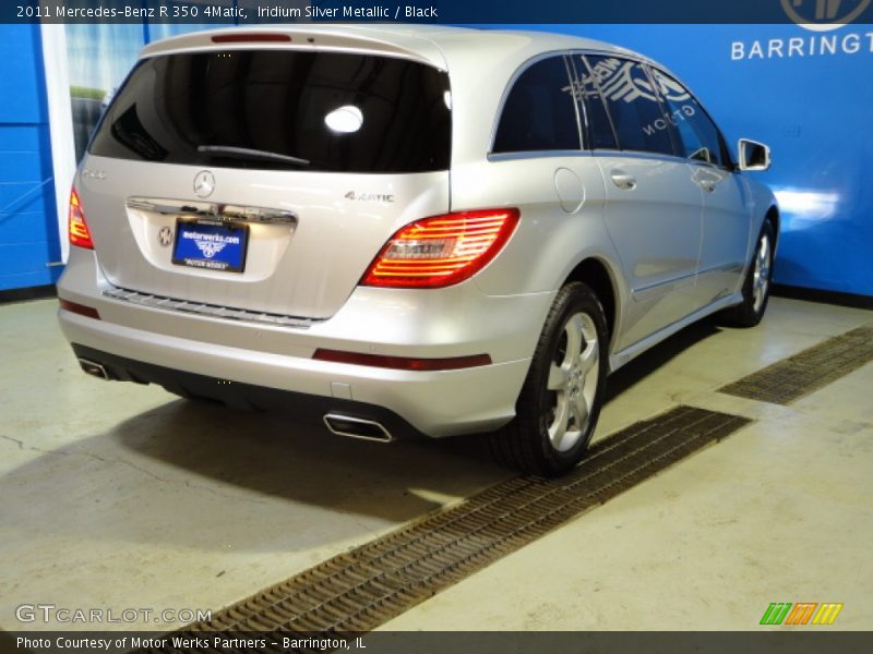 Iridium Silver Metallic / Black 2011 Mercedes-Benz R 350 4Matic
