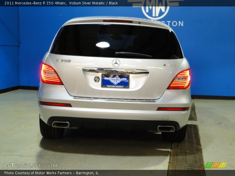 Iridium Silver Metallic / Black 2011 Mercedes-Benz R 350 4Matic