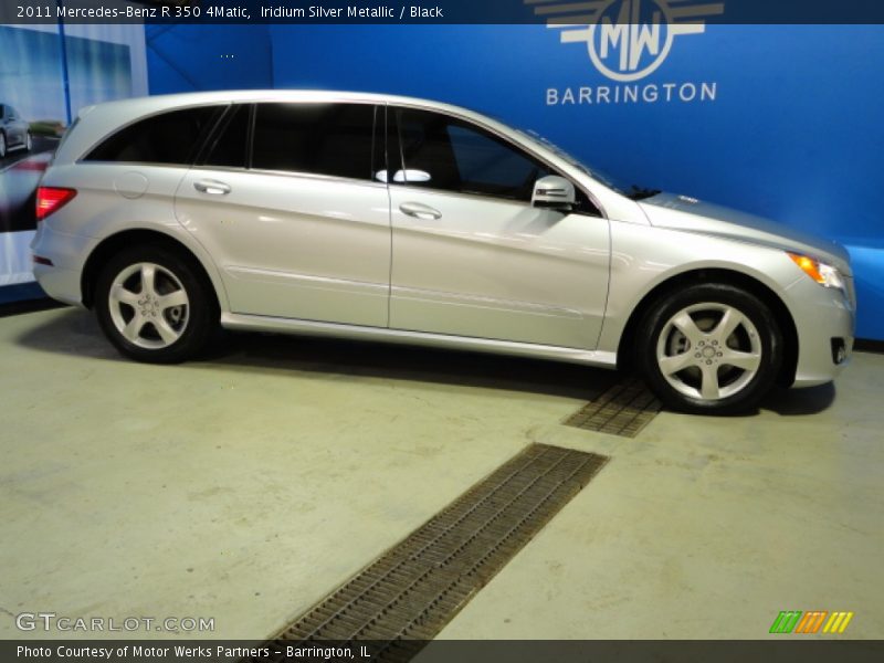 Iridium Silver Metallic / Black 2011 Mercedes-Benz R 350 4Matic