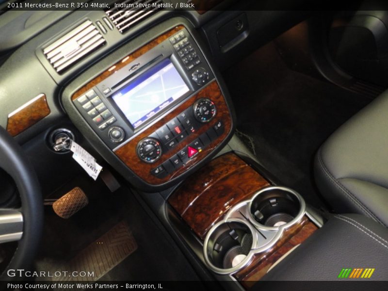 Iridium Silver Metallic / Black 2011 Mercedes-Benz R 350 4Matic