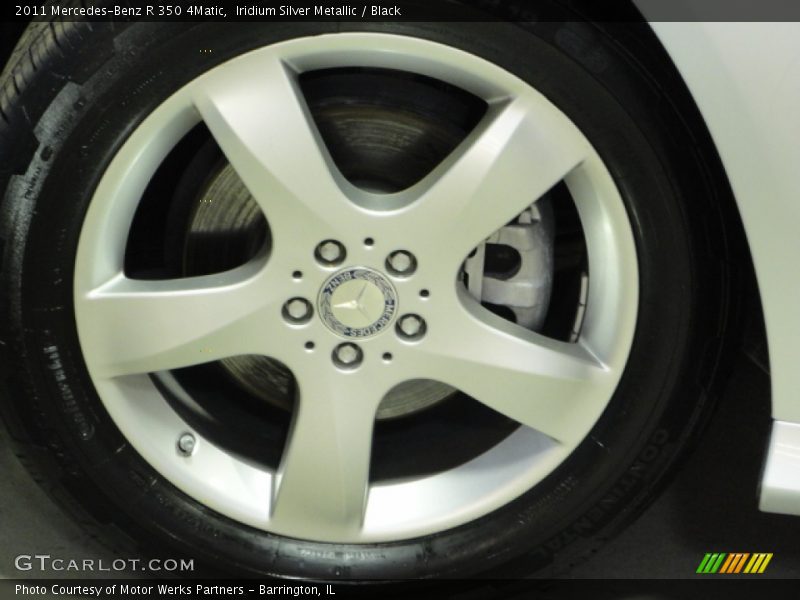 Iridium Silver Metallic / Black 2011 Mercedes-Benz R 350 4Matic