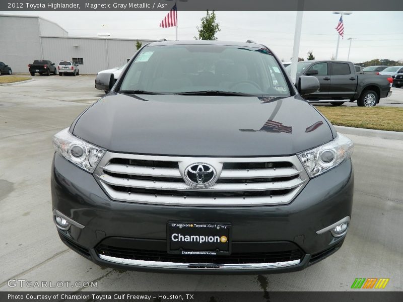 Magnetic Gray Metallic / Ash 2012 Toyota Highlander