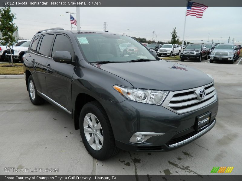 Magnetic Gray Metallic / Ash 2012 Toyota Highlander