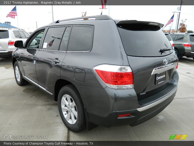 Magnetic Gray Metallic / Ash 2012 Toyota Highlander