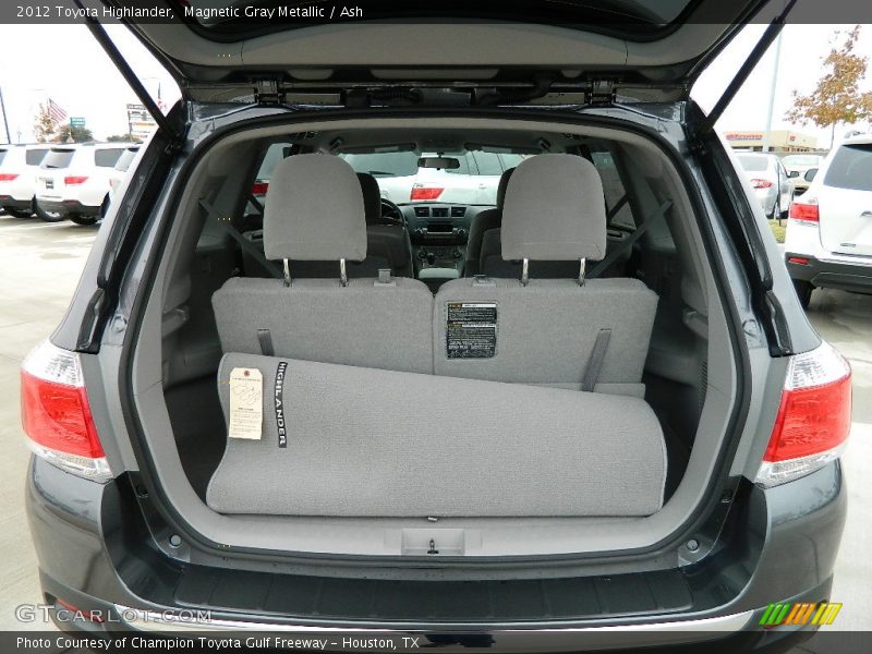 Magnetic Gray Metallic / Ash 2012 Toyota Highlander
