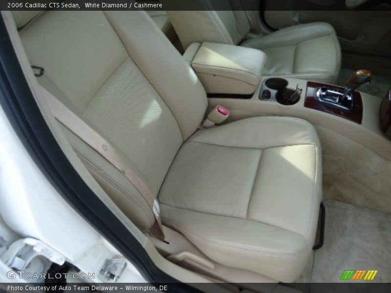 White Diamond / Cashmere 2006 Cadillac CTS Sedan