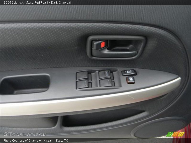 Salsa Red Pearl / Dark Charcoal 2006 Scion xA