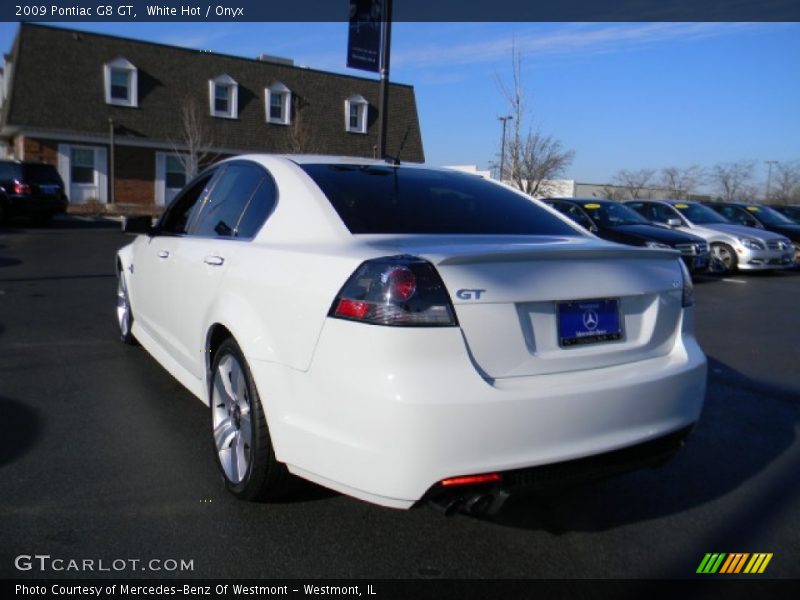 White Hot / Onyx 2009 Pontiac G8 GT
