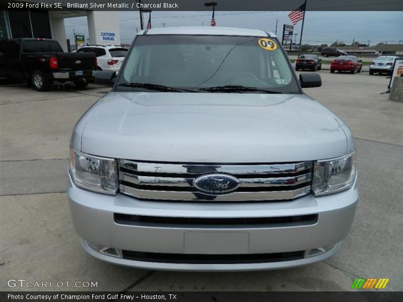 Brilliant Silver Metallic / Charcoal Black 2009 Ford Flex SE