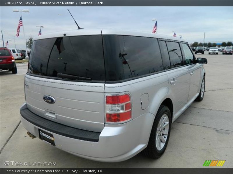 Brilliant Silver Metallic / Charcoal Black 2009 Ford Flex SE