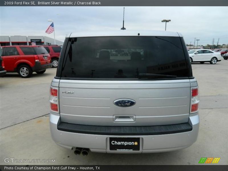 Brilliant Silver Metallic / Charcoal Black 2009 Ford Flex SE