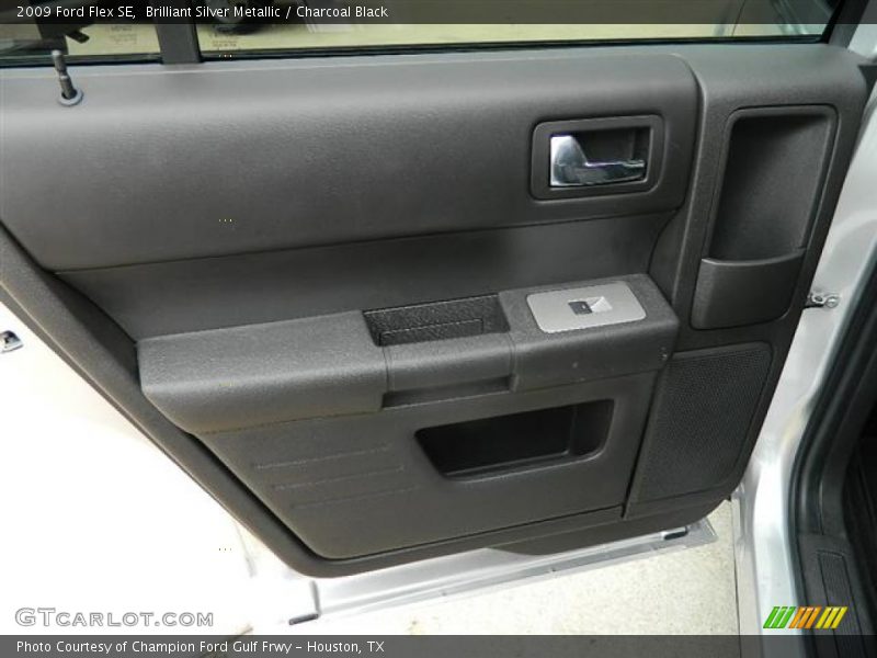 Brilliant Silver Metallic / Charcoal Black 2009 Ford Flex SE
