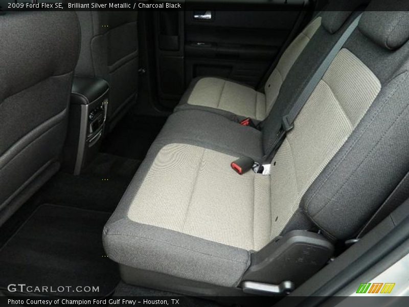 Brilliant Silver Metallic / Charcoal Black 2009 Ford Flex SE