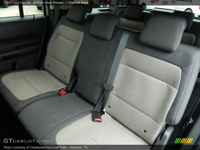 Brilliant Silver Metallic / Charcoal Black 2009 Ford Flex SE