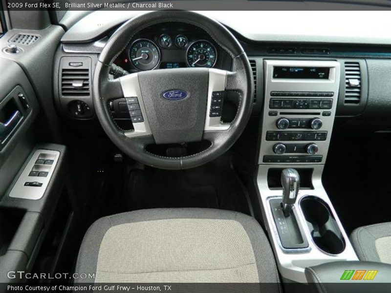 Brilliant Silver Metallic / Charcoal Black 2009 Ford Flex SE