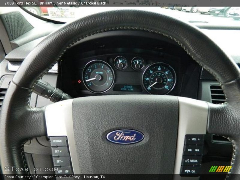 Brilliant Silver Metallic / Charcoal Black 2009 Ford Flex SE