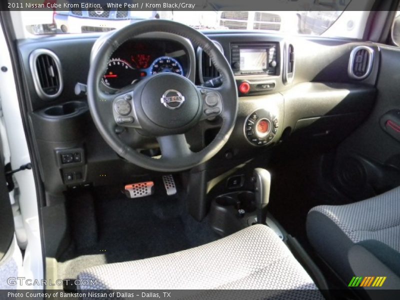 White Pearl / Krom Black/Gray 2011 Nissan Cube Krom Edition
