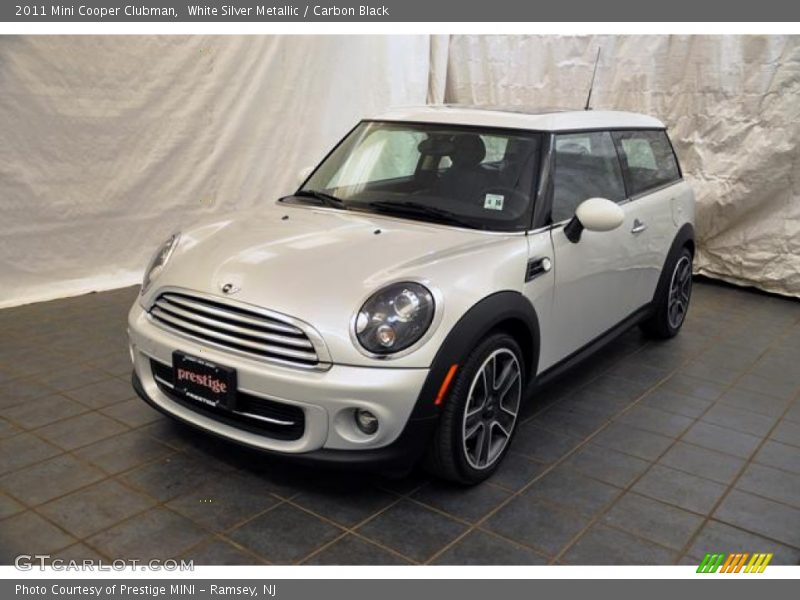 White Silver Metallic / Carbon Black 2011 Mini Cooper Clubman