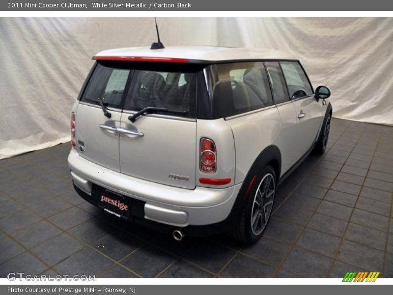 White Silver Metallic / Carbon Black 2011 Mini Cooper Clubman