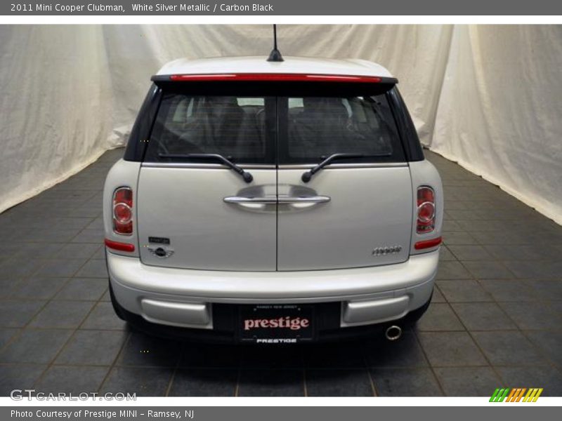 White Silver Metallic / Carbon Black 2011 Mini Cooper Clubman