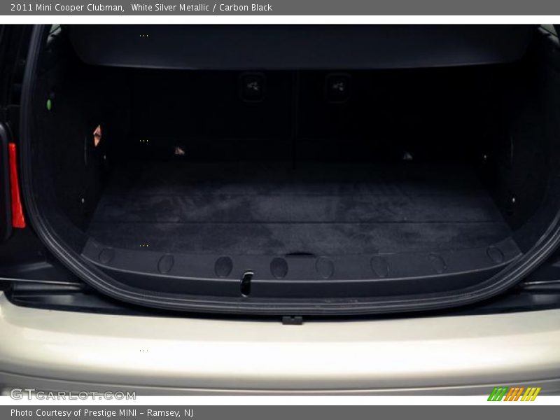 White Silver Metallic / Carbon Black 2011 Mini Cooper Clubman