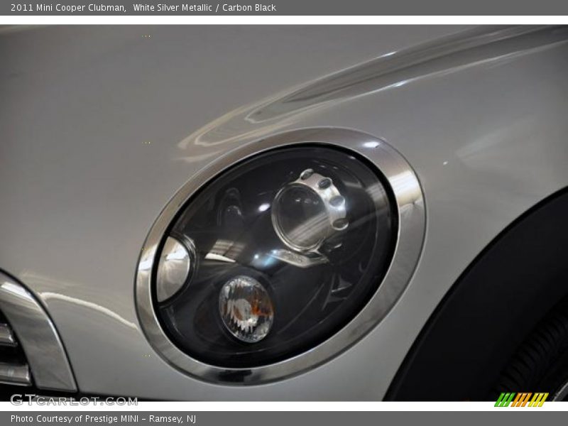 White Silver Metallic / Carbon Black 2011 Mini Cooper Clubman