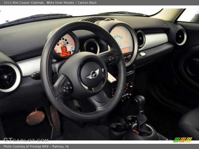 White Silver Metallic / Carbon Black 2011 Mini Cooper Clubman