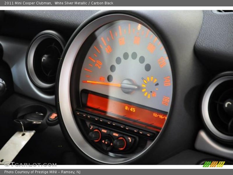 White Silver Metallic / Carbon Black 2011 Mini Cooper Clubman