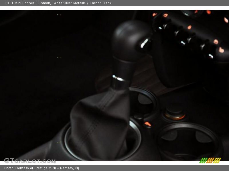 White Silver Metallic / Carbon Black 2011 Mini Cooper Clubman