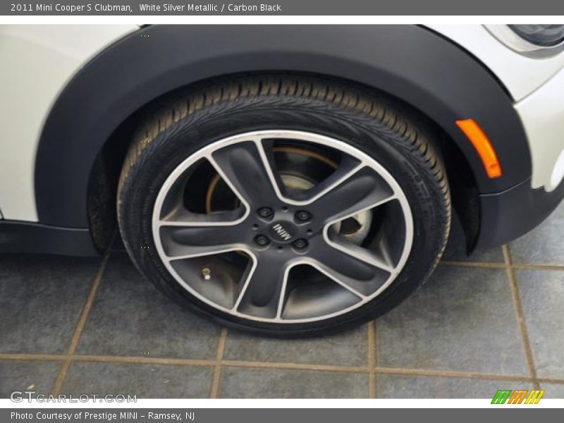 White Silver Metallic / Carbon Black 2011 Mini Cooper S Clubman