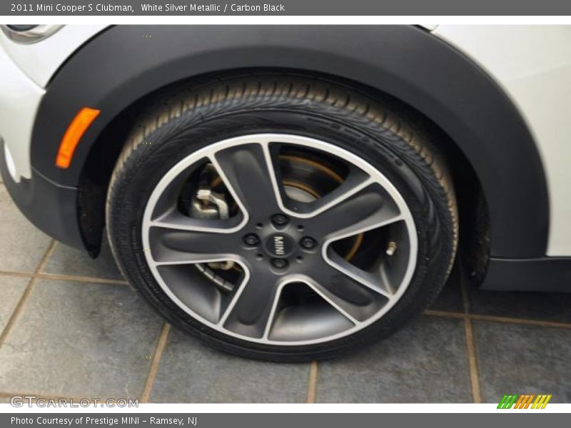 White Silver Metallic / Carbon Black 2011 Mini Cooper S Clubman