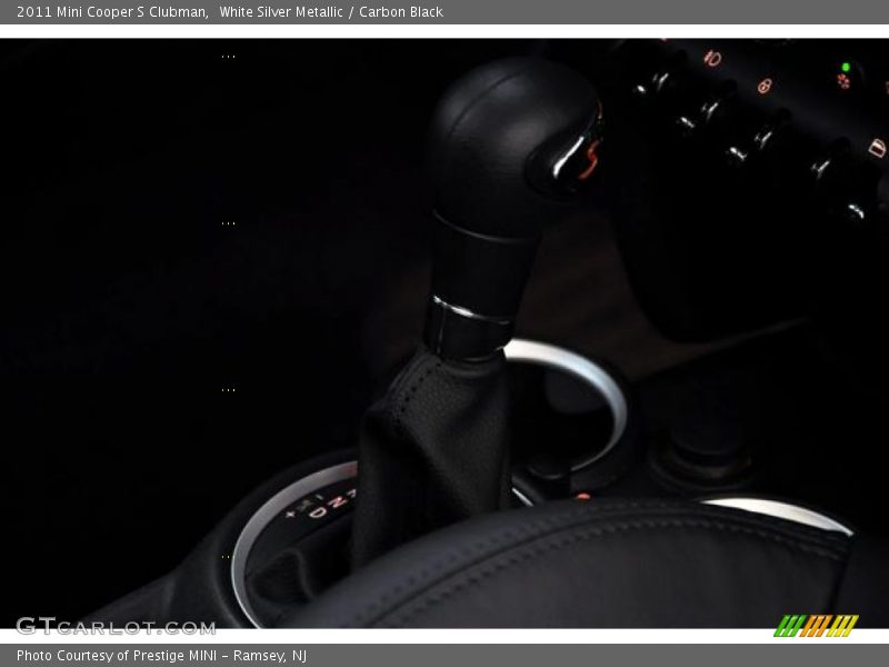 White Silver Metallic / Carbon Black 2011 Mini Cooper S Clubman