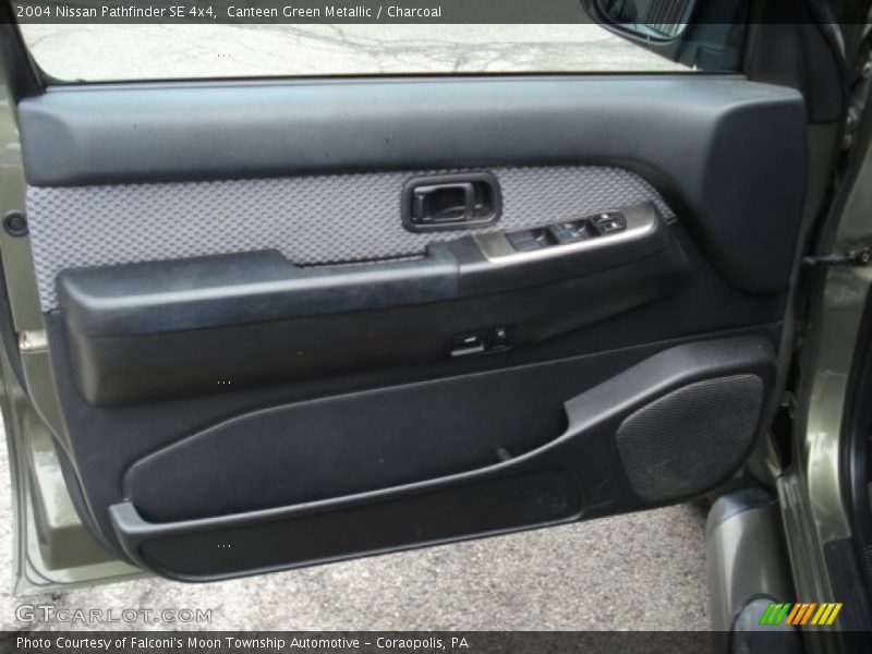 Canteen Green Metallic / Charcoal 2004 Nissan Pathfinder SE 4x4