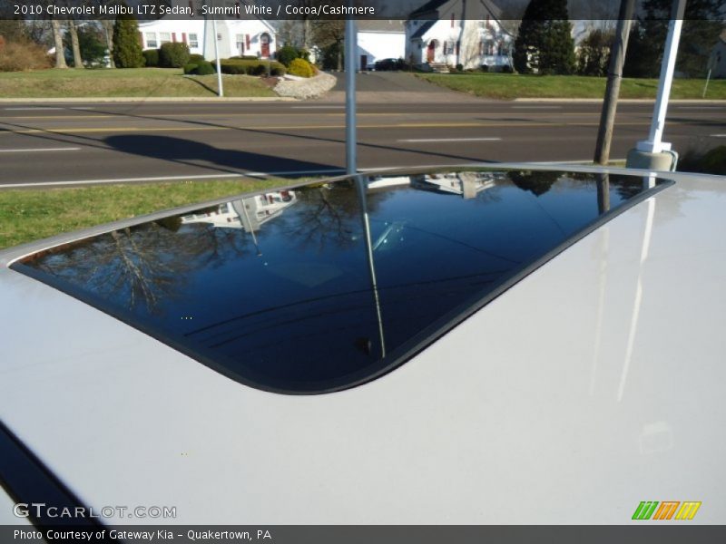 Summit White / Cocoa/Cashmere 2010 Chevrolet Malibu LTZ Sedan