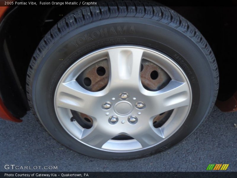 Fusion Orange Metallic / Graphite 2005 Pontiac Vibe