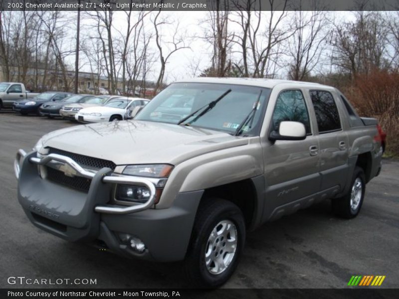 Light Pewter Metallic / Graphite 2002 Chevrolet Avalanche Z71 4x4