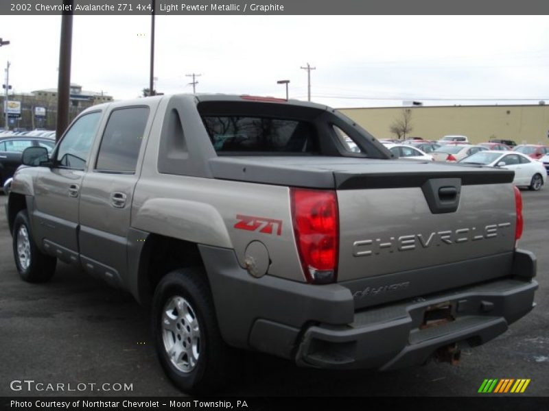 Light Pewter Metallic / Graphite 2002 Chevrolet Avalanche Z71 4x4