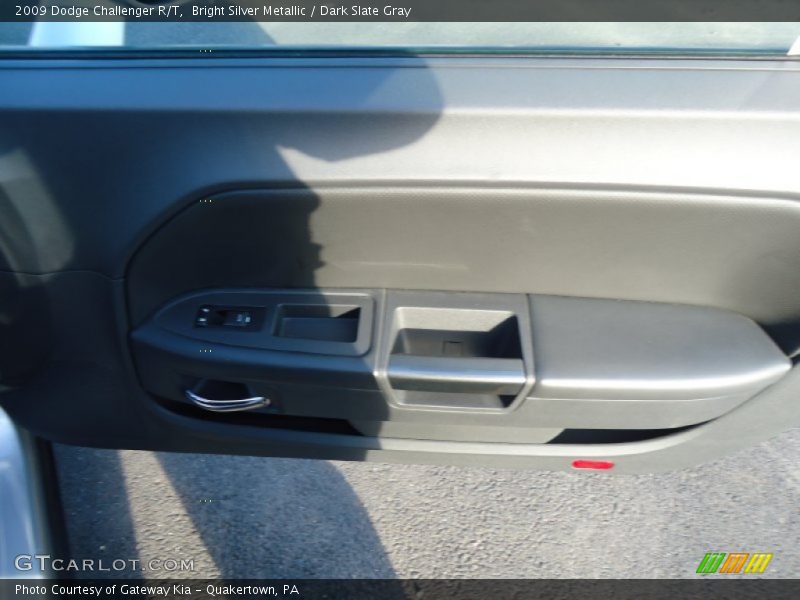 Bright Silver Metallic / Dark Slate Gray 2009 Dodge Challenger R/T