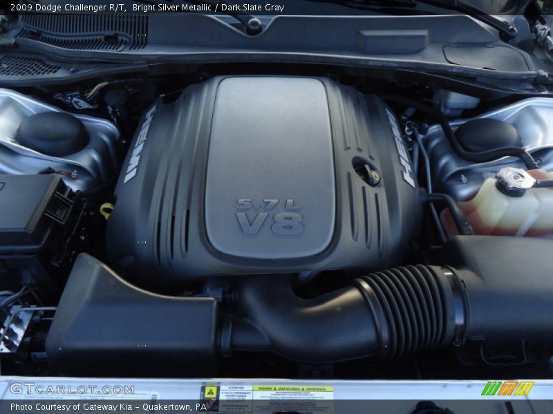 Bright Silver Metallic / Dark Slate Gray 2009 Dodge Challenger R/T
