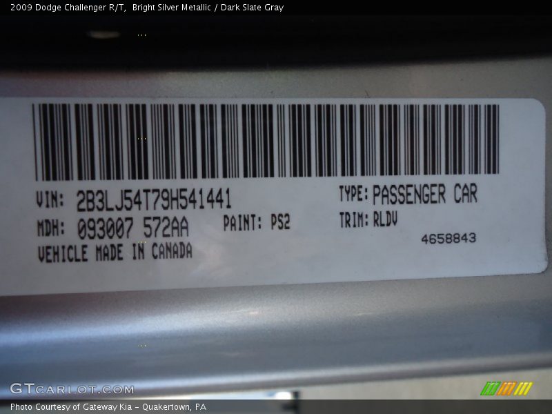 Bright Silver Metallic / Dark Slate Gray 2009 Dodge Challenger R/T