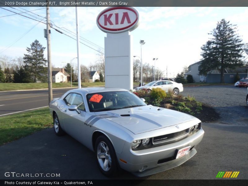 Bright Silver Metallic / Dark Slate Gray 2009 Dodge Challenger R/T