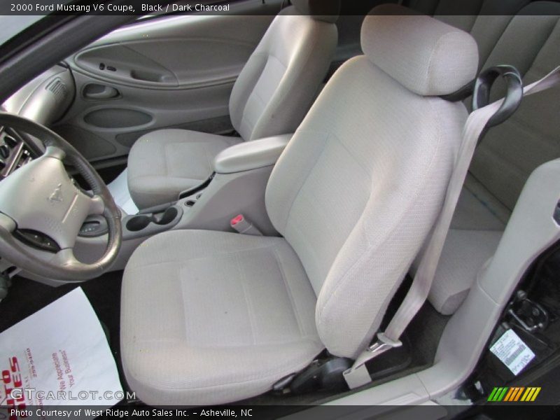 Black / Dark Charcoal 2000 Ford Mustang V6 Coupe