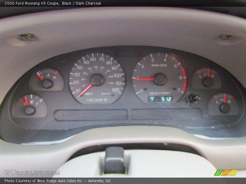 Black / Dark Charcoal 2000 Ford Mustang V6 Coupe