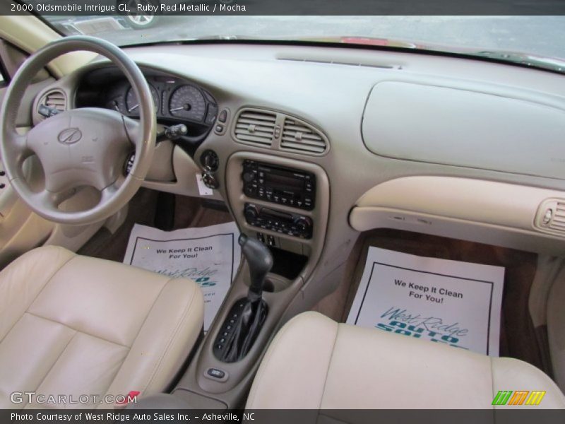 Dashboard of 2000 Intrigue GL