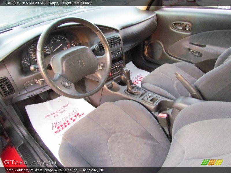 Bright Red / Black 2002 Saturn S Series SC2 Coupe