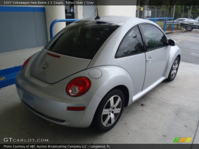 Reflex Silver / Grey 2007 Volkswagen New Beetle 2.5 Coupe