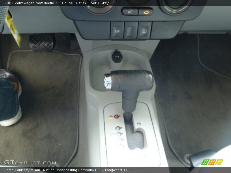 Reflex Silver / Grey 2007 Volkswagen New Beetle 2.5 Coupe