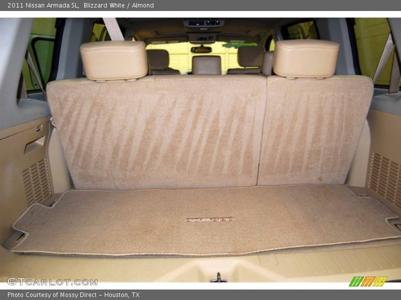 Blizzard White / Almond 2011 Nissan Armada SL