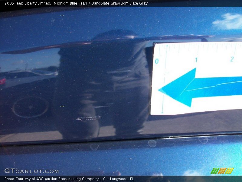 Midnight Blue Pearl / Dark Slate Gray/Light Slate Gray 2005 Jeep Liberty Limited