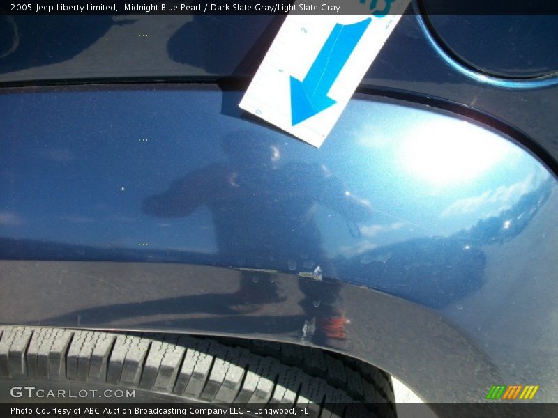 Midnight Blue Pearl / Dark Slate Gray/Light Slate Gray 2005 Jeep Liberty Limited